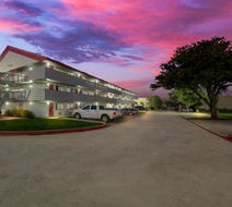 Red Roof Inn Dallas - DFW Airport Exterior