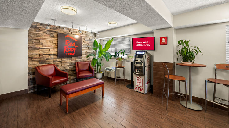 Red Roof Inn Dallas - DFW Airport Lobby
