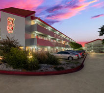 Red Roof Inn Dallas - DFW Airport Exterior