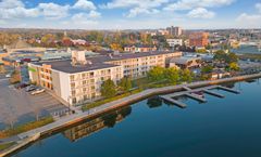 Holiday Inn Peterborough Waterfront