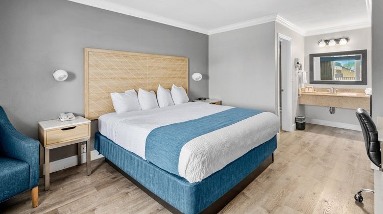Vagabond Inn Whittier Room
