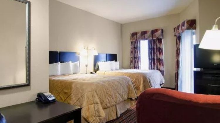Affordable Suites Rogers/Bentonville Suite