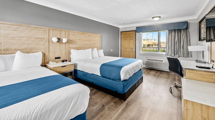 Vagabond Inn Whittier Room