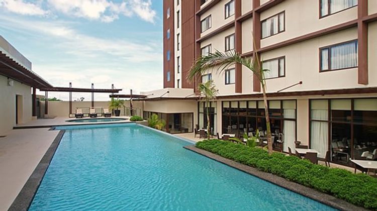 Seda Centrio Pool