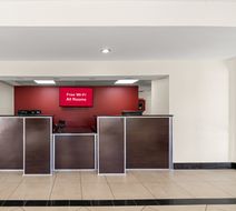 Red Roof Inn Washington, NC Lobby