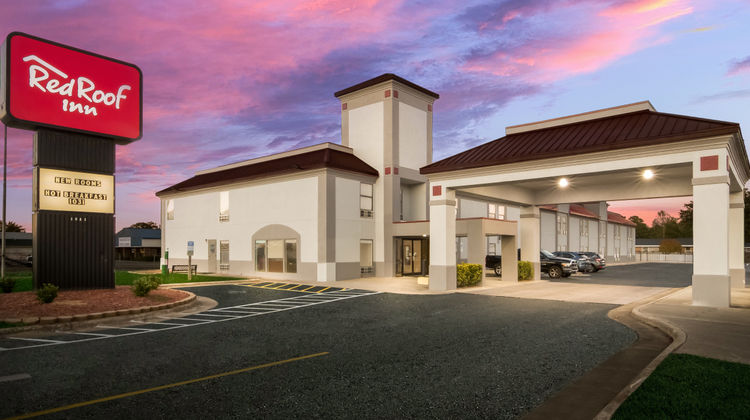 Red Roof Inn Washington, NC Exterior
