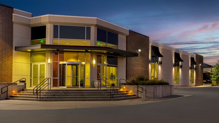 Holiday Inn Des Moines Exterior