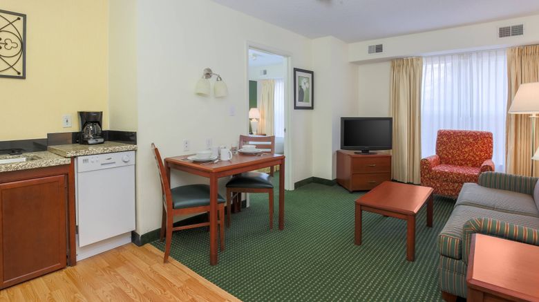 <b>Residence Inn by Marriott Oklahoma City South Room</b>. Images powered by <a href="https://www.leonardoworldwide.com/" title="Leonardo Worldwide" target="_blank">Leonardo</a>.