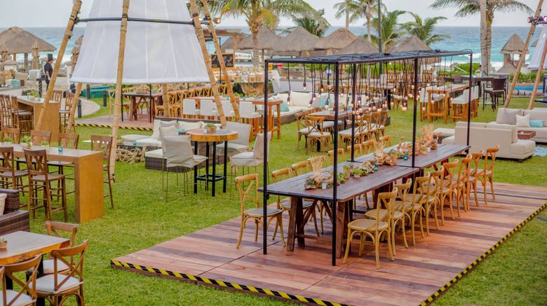 <b>JW Marriott Cancun Resort & Spa Meeting</b>. Images powered by <a href="https://www.leonardoworldwide.com/" title="Leonardo Worldwide" target="_blank">Leonardo</a>.