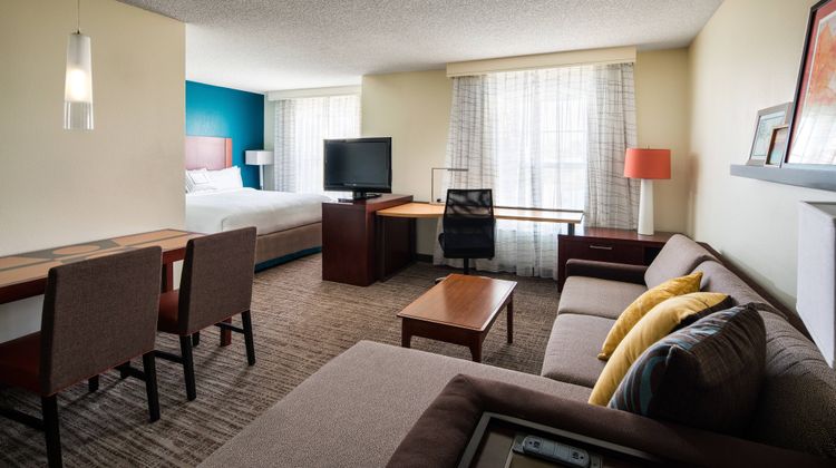 Residence Inn Cypress Los Alamitos Suite