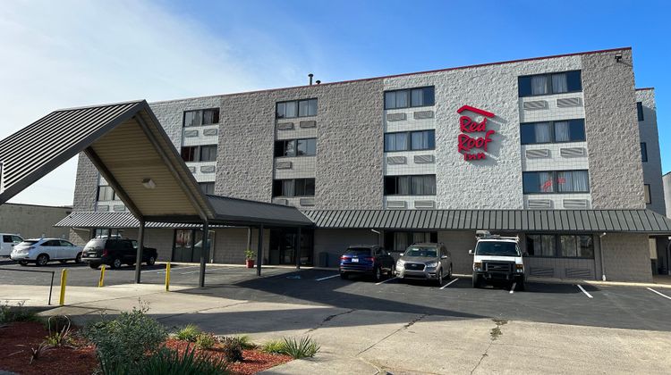 Red Roof Inn Charleston - Dunbar Exterior