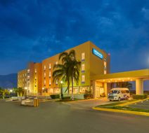 City Express by Marriott Exterior