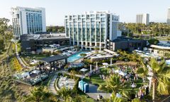 VEA Newport Beach, a Marriott Resort