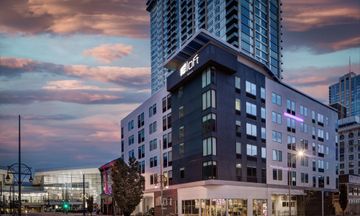 aloft Denver Downtown