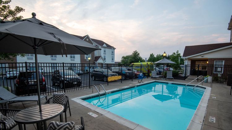 TownePlace Suites Columbus Airport Pool
