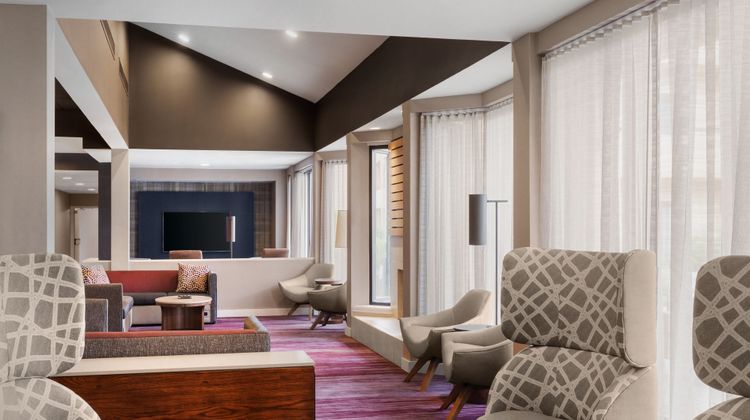 Courtyard Mahwah Lobby