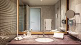 <b>Royal Garden Champs Elysees Room</b>. Images powered by <a href="https://www.leonardoworldwide.com/" title="Leonardo Worldwide" target="_blank">Leonardo</a>.