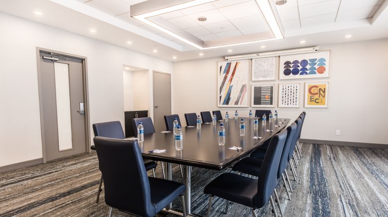 <b>Holiday Inn Express Toronto-North York Meeting</b>. Images powered by <a href="https://www.leonardoworldwide.com/" title="Leonardo Worldwide" target="_blank">Leonardo</a>.