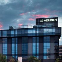 Le Meridien Chicago-Oakbrook Center