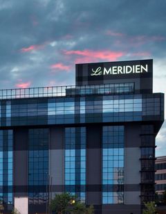 Le Meridien Chicago-Oakbrook Center