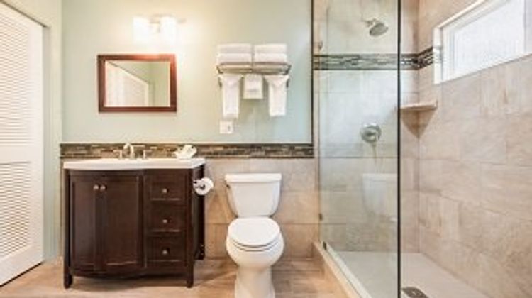 Brisas del Mar, Inn at the Beach Room