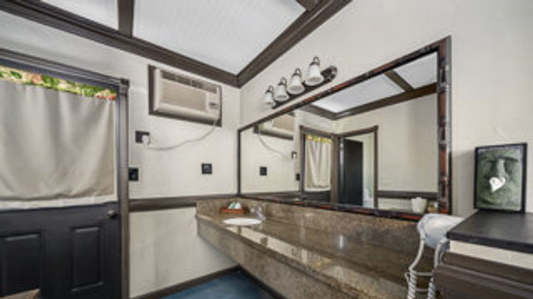 Caliente Tropics Resort Suite