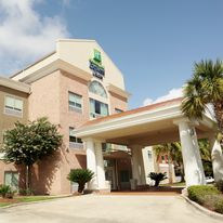 Holiday Inn Express Hotel & Suites