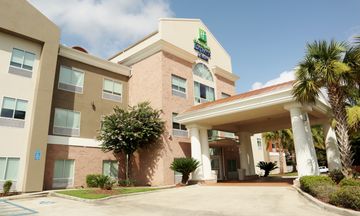 Holiday Inn Express Hotel & Suites