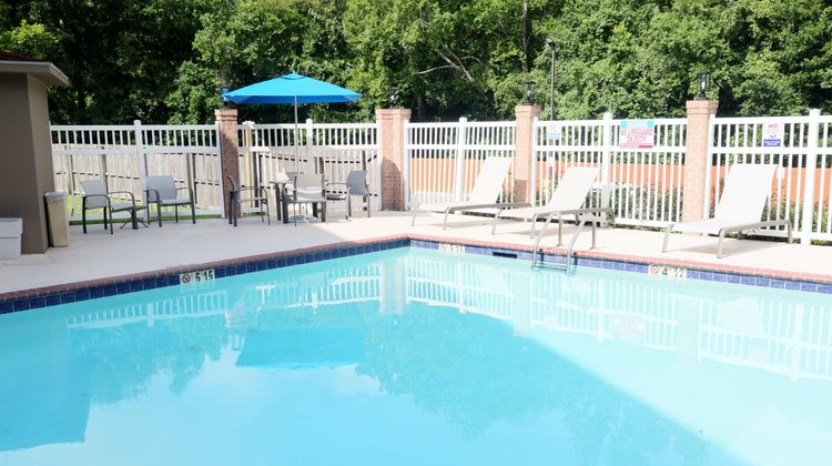 Holiday Inn Express Hotel & Suites Pool