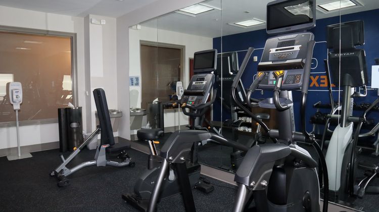 Holiday Inn Express Hotel & Suites Health Club