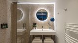 Staybridge Suites Cannes Centre Room