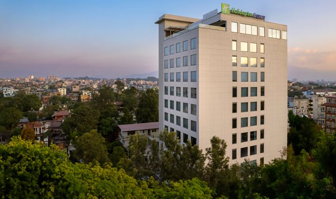 Holiday Inn Express Kathmandu Naxal Exterior