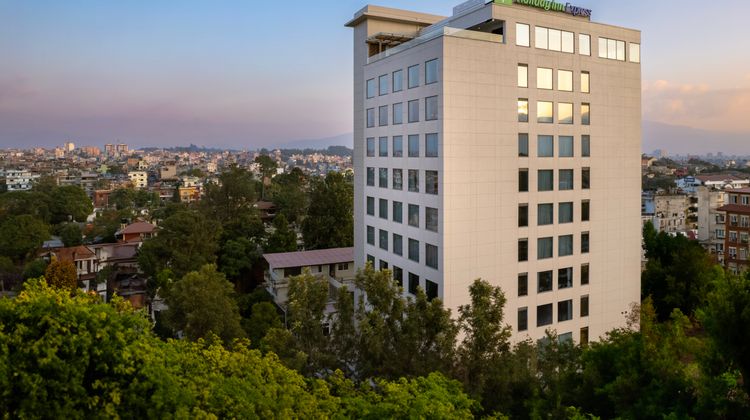 Holiday Inn Express Kathmandu Naxal Exterior