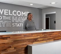 Holiday Inn Express & Suites Exterior