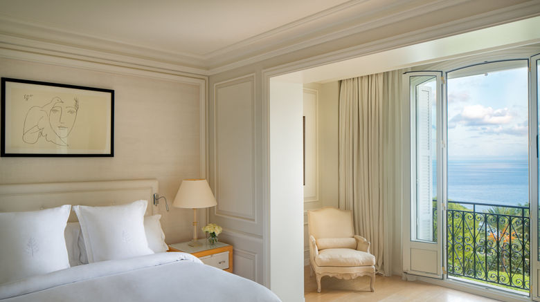 <b>Grand-Hotel du Cap-Ferrat, Four Seasons Suite</b>. Images powered by <a href="https://www.leonardoworldwide.com/" title="Leonardo Worldwide" target="_blank">Leonardo</a>.