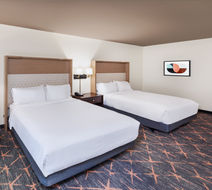 Holiday Inn & Suites Tulsa South Room
