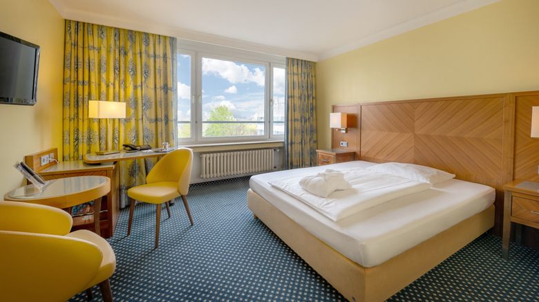 <b>Hotel Krefelder Hof Room</b>. Images powered by <a href="https://www.leonardoworldwide.com/" title="Leonardo Worldwide" target="_blank">Leonardo</a>.