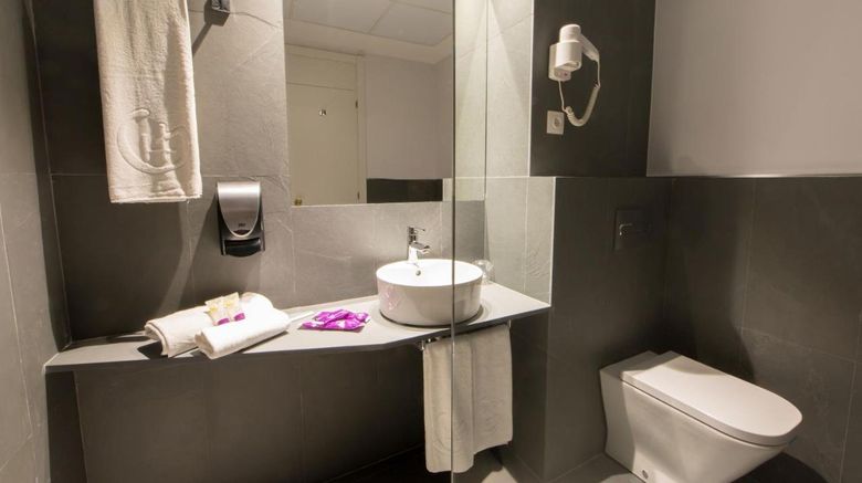 <b>Hotel Aida - Madrid Airport Room</b>. Images powered by <a href="https://www.leonardoworldwide.com/" title="Leonardo Worldwide" target="_blank">Leonardo</a>.