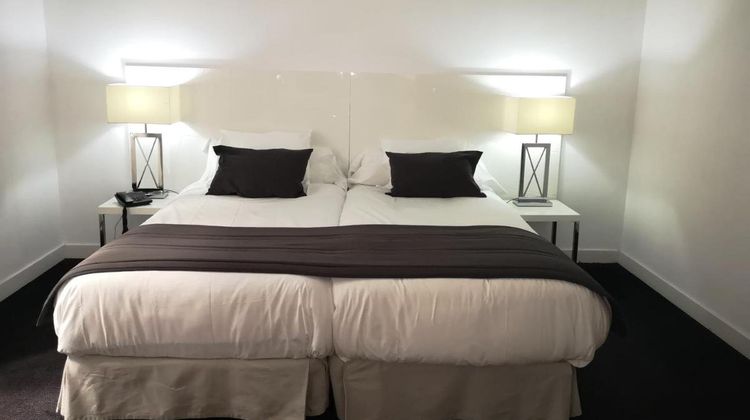 Suites Prado Room