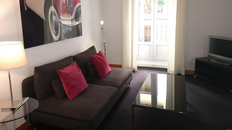 <b>Suites Prado Room</b>. Images powered by <a href="https://www.leonardoworldwide.com/" title="Leonardo Worldwide" target="_blank">Leonardo</a>.