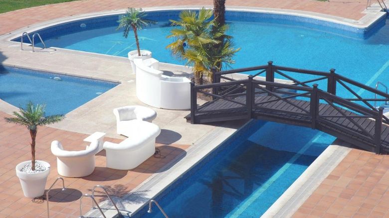 <b>Hotel Isla de la Garena Pool</b>. Images powered by <a href="https://www.leonardoworldwide.com/" title="Leonardo Worldwide" target="_blank">Leonardo</a>.