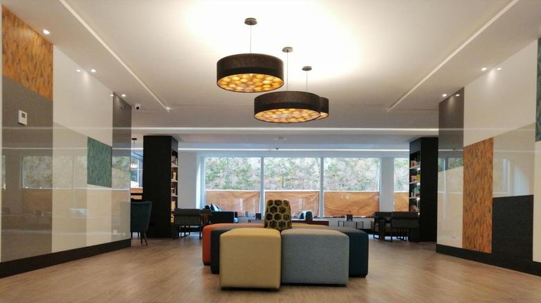 <b>Gran Versalles Hotel Lobby</b>. Images powered by <a href="https://www.leonardoworldwide.com/" title="Leonardo Worldwide" target="_blank">Leonardo</a>.