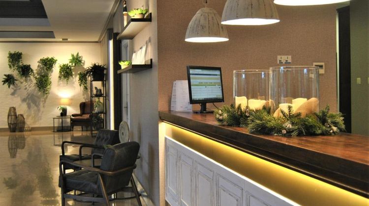 Hotel Santiago Leon Lobby