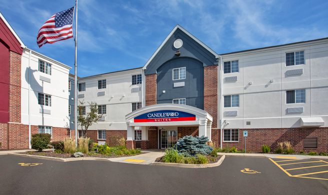 Candlewood Suites Kenosha Exterior