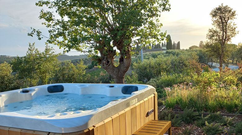 <b>Villa Petriolo Spa</b>. Images powered by <a href="https://www.leonardoworldwide.com/" title="Leonardo Worldwide" target="_blank">Leonardo</a>.