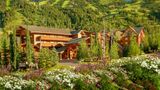 Snake River Lodge & Spa Exterior