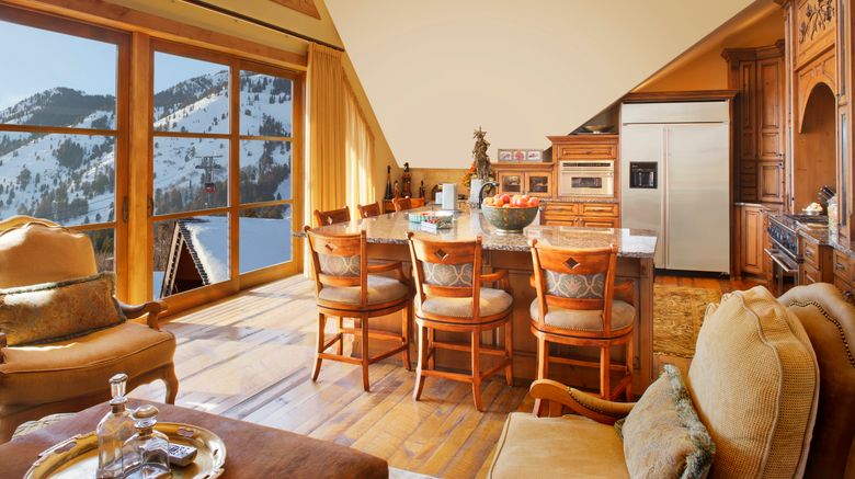 <b>Snake River Lodge & Spa Suite</b>. Images powered by <a href="https://www.leonardoworldwide.com/" title="Leonardo Worldwide" target="_blank">Leonardo</a>.