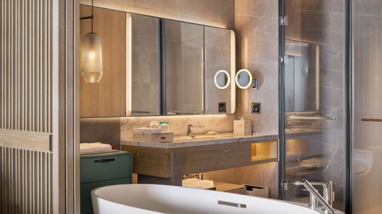 <b>Qinhuangdao Marriott Resort Room</b>. Images powered by <a href="https://www.leonardoworldwide.com/" title="Leonardo Worldwide" target="_blank">Leonardo</a>.