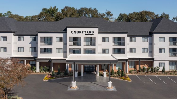 Courtyard by Marriott Dothan Exterior