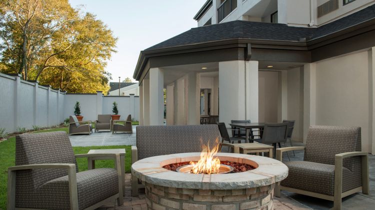Courtyard by Marriott Dothan Exterior